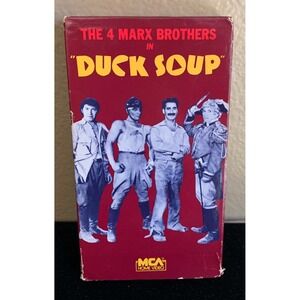 The 4 Marx Brothers in‎ Duck Soup VHS Black & White Comedy Classic